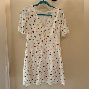 Madewell floral dress with button detail and v neck